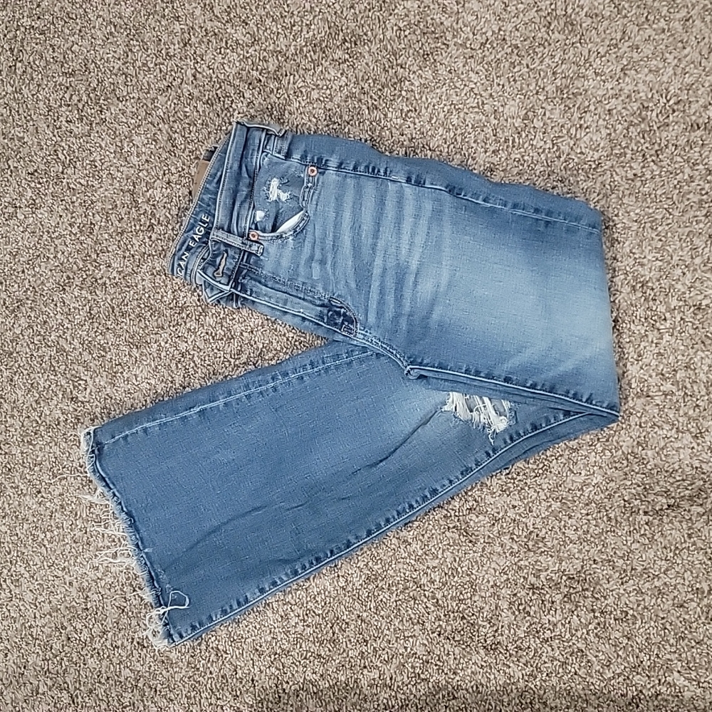American Eagle Wide Leg torn Jeans